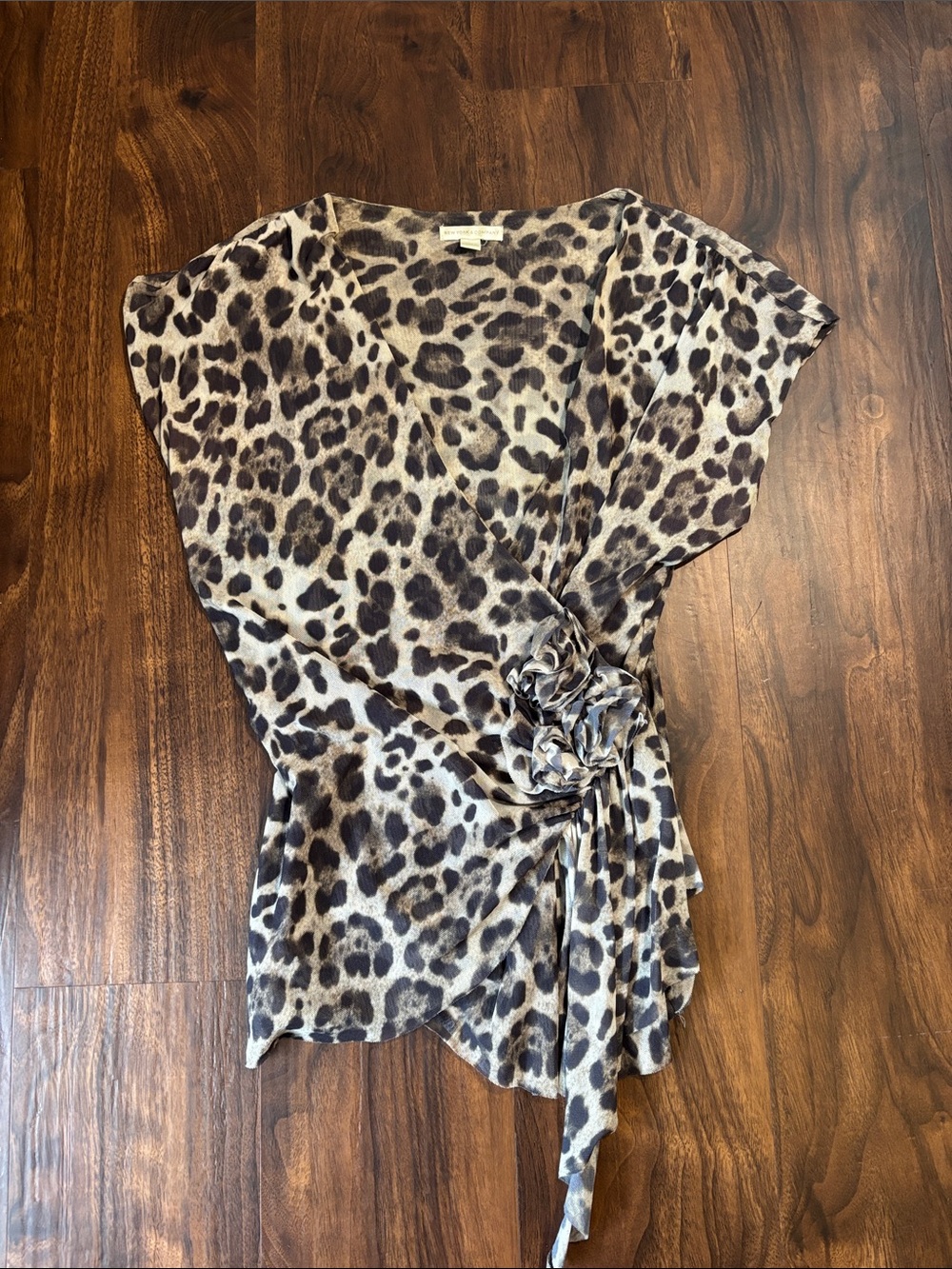 New York & Company Leopard Print V Neck Top